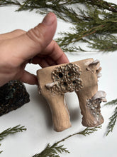 Cargar imagen en el visor de la galería, Casita Sahumadora - El Nido Purificador